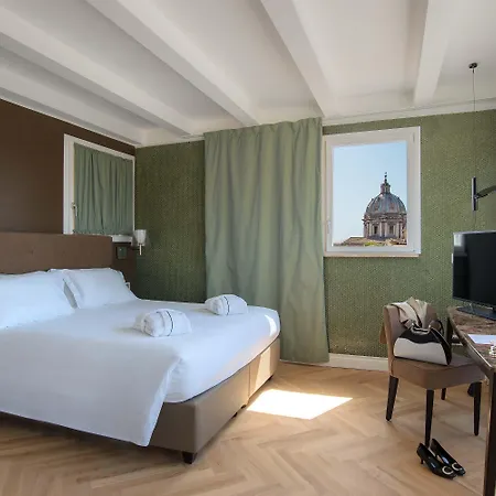Hotel Damaso 3*